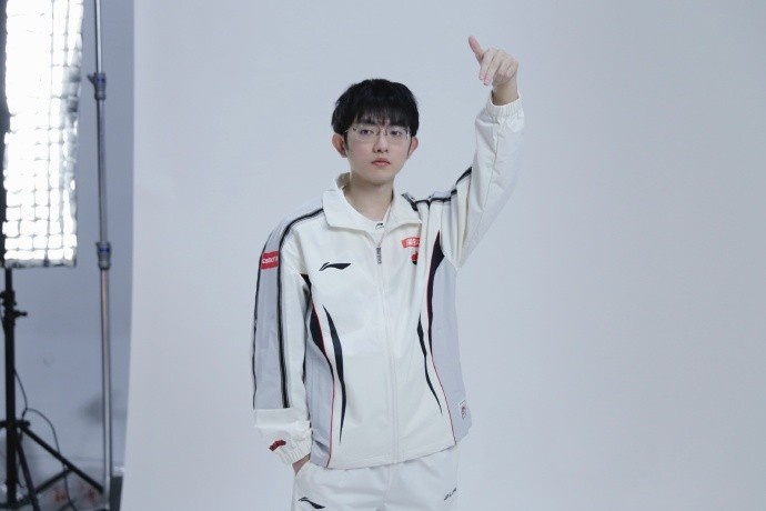 AL发布选手日常返图：定妆照拍摄花絮太suai了呀